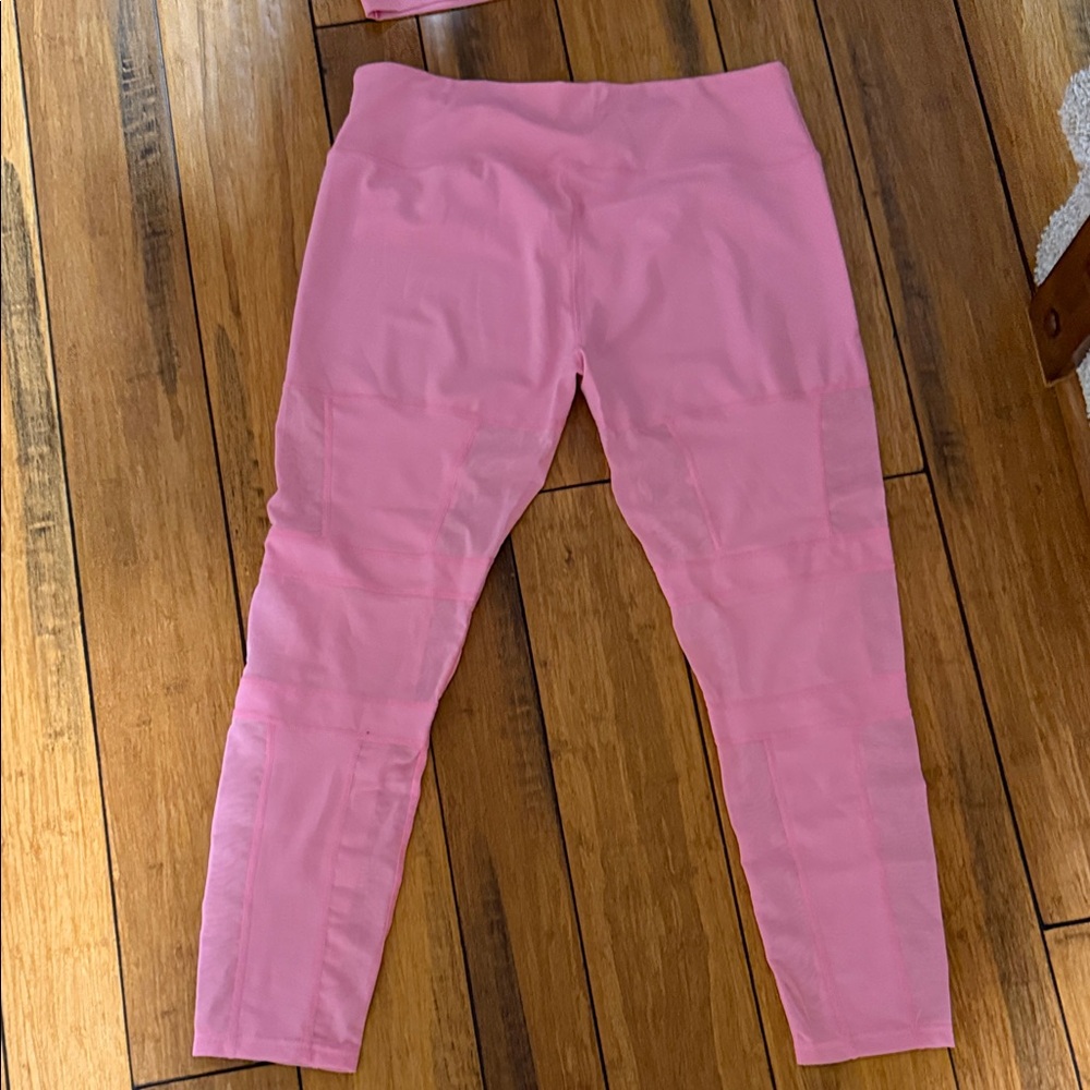 Pink Women's Activewear Set - Picture 6 of 6